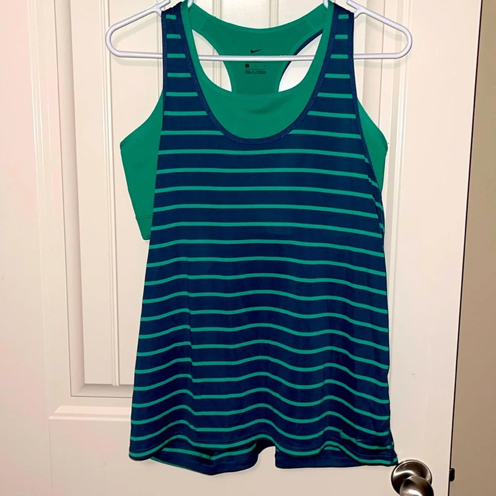 Nike. Large. Good condition. - Picture 1 of 2